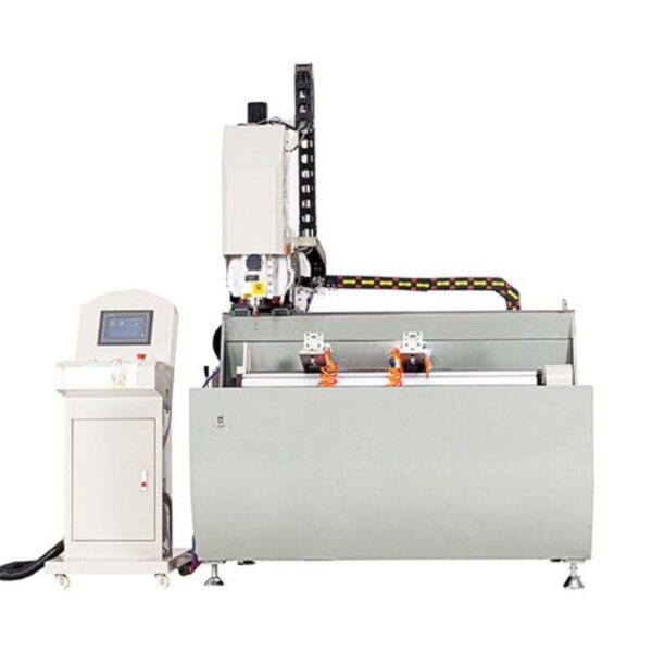 Hình ảnh máy phay khoá cửa nhôm CNC
